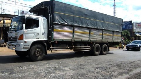 Cho thuê xe tải 15 tấn - Công ty TNHH Thương Mại Và Vận Tải Hiệp Cường